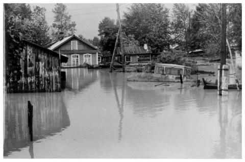 В РАЙОНЕ КИНОТЕАТРА СПУТНИК.jpg
