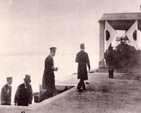 ВЫХОД НА ПРИЧАЛ В ОТОМАРИ (КОРСАКОВ).jpeg