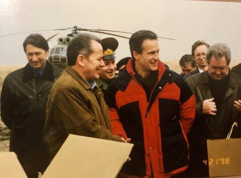 И.ФАРХУТДИНОВ И С.ЯСТРЖЕБСКИЙПЕРЕД ВЫЛЕТОМ НА ОСТРОВ ТАНФИЛЬЕВА.jpg И.ФАРХУТДИНОВ И С.ЯСТРЖЕБСКИЙПЕРЕД ВЫЛЕТОМ НА ОСТРОВ ТАНФИЛЬЕВА.jpg