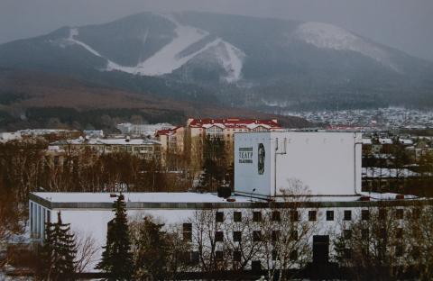 ЛЕВ МЕЛИХОВ. ГОРОД.JPG