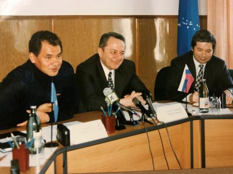 МИНИСТР ГО и ЧС С.ШОЙГУ, И.ФАРХУТДИНОВ И ПРЕСС СЕКРЕТАРЬ А.БАЯНДИН.jpg МИНИСТР ГО и ЧС С.ШОЙГУ, И.ФАРХУТДИНОВ И ПРЕСС СЕКРЕТАРЬ А.БАЯНДИН.jpg