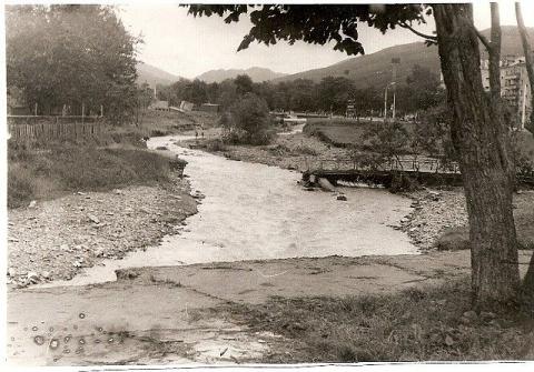 РЕКА РОГАТКА ПОСЛЕ ТАЙФУНА В РАЙОНЕ ГОСТИННИЦЫ ТУРИСТ.jpg