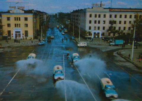 УТРО ОБЛАСТНОГО ГОРОДА.JPG