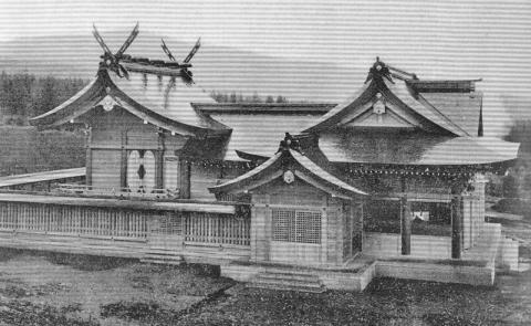 ХРАМ ГОКОКУ ДЗИНДЗЯ (ТЕРРИТОРИЯ ГОРОДСКОЙ БОЛЬНИЦЫ).jpg