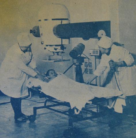 1969. АТОМ НА СЛУЖБЕ ЗДОРОВЬЯ. РАДИОЛОГИЧЕСКОЕ ОТДЕЛЕНИЕ ОБЛАСТНОГО ОНКОЛОГИЧЕСКОГО ДИСПАНСЕРА.JPG