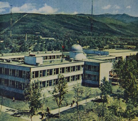 1969. ЮЖНО-САХАЛИНСКИЙ ДВОРЕЦ ПИОНЕРОВ И ШКОЛЬНИКОВ.JPG