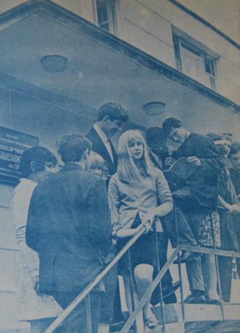 1969.ЮЖНО-САХАЛИНСКИЙ ПЕДАГОГИЧЕСКИЙ ИНСТИТУТ.НАКАНУНЕ ЭКЗАМЕНОВ.JPG